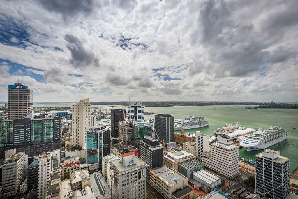 Auckland Harbour Suites Экстерьер фото