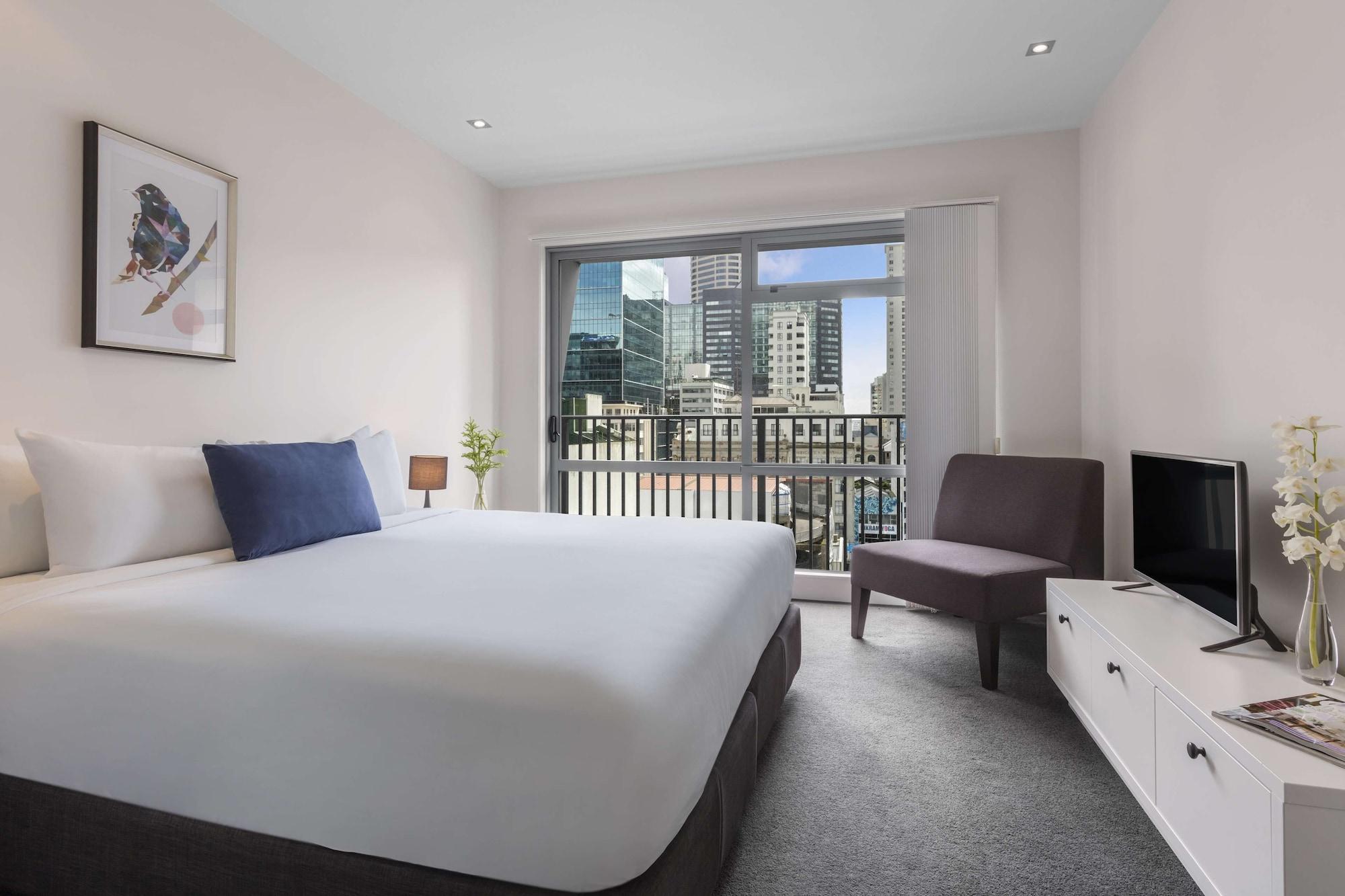Auckland Harbour Suites Экстерьер фото
