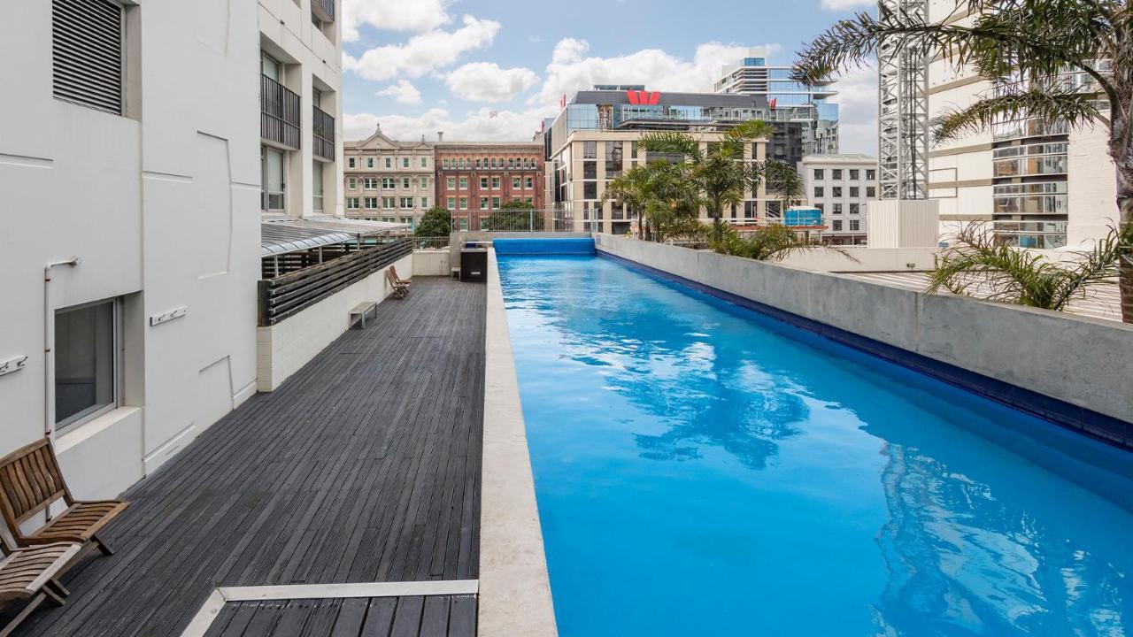 Auckland Harbour Suites Экстерьер фото